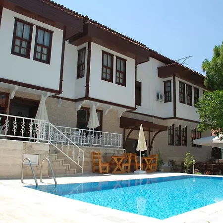 Urcu Otel 3*